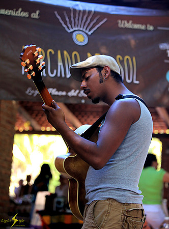Solo Guitarist