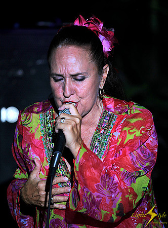 adj_5275_Chantal solo