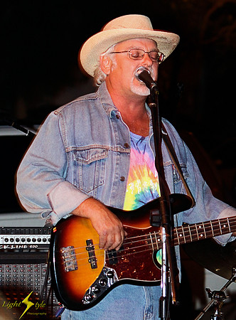 Juan-ted & The Amazing Rhythm Roosters (Ralph)