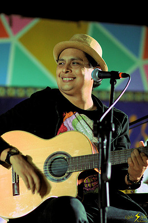 Cheko Ruiz and Friends