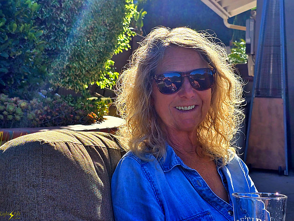 Lois and radiating hair
