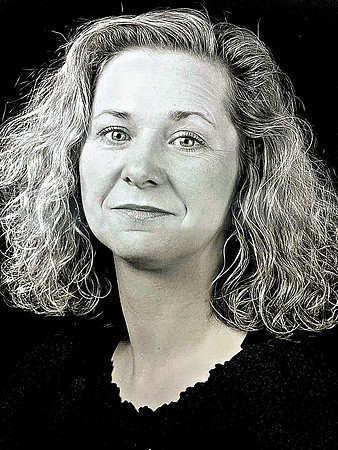 Lois in younger years