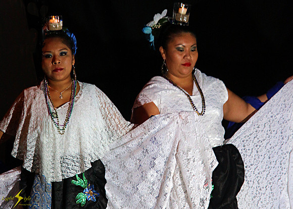 Folkloric Dancers