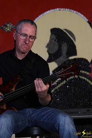 Michael Manring
