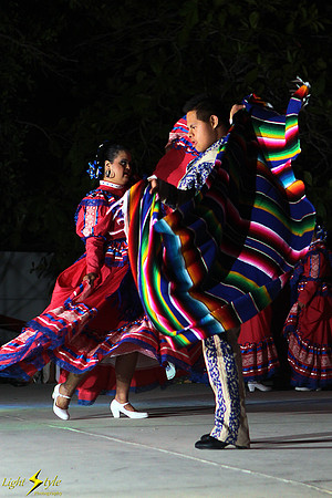Folkloric Dancers