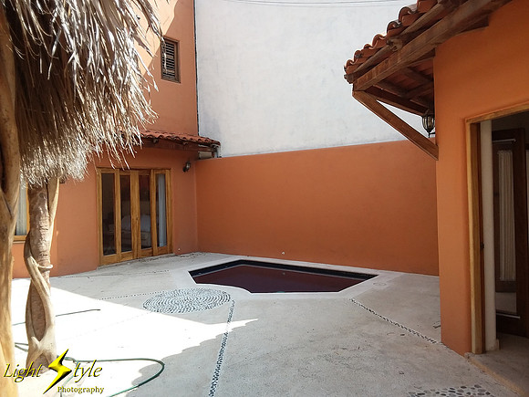 Casa Paraiso - central courtyard w/ pool
