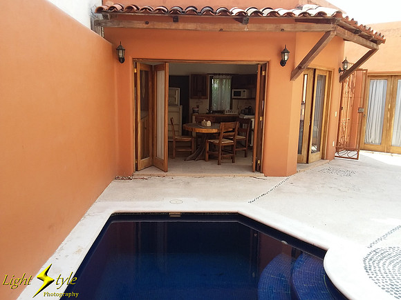 Casa Paraiso - kitchen overlooking pool and courtyard
