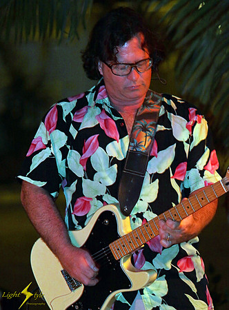 Juan-ted & The Amazing Rhythm Roosters (Geno)