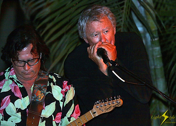 Juan-ted & The Amazing Rhythm Roosters (Geno with Q)