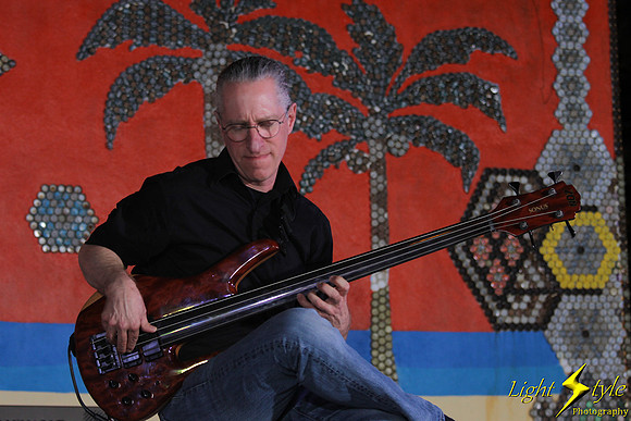 Michael Manring