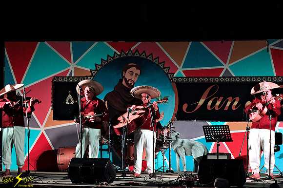 Mariachi Tradicional