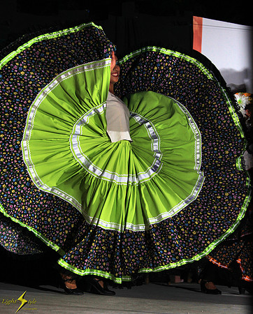 Folkloric Dancers