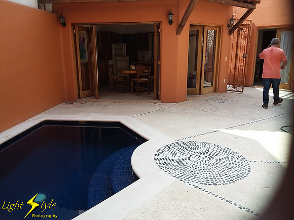 Casa Paraiso - central courtyard w/ pool