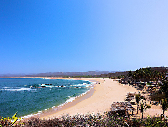 Mayto Beach from South Point