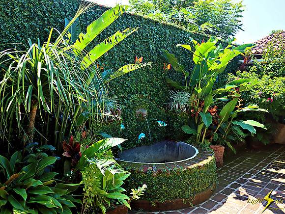 Marios Patio restaurante w fountain