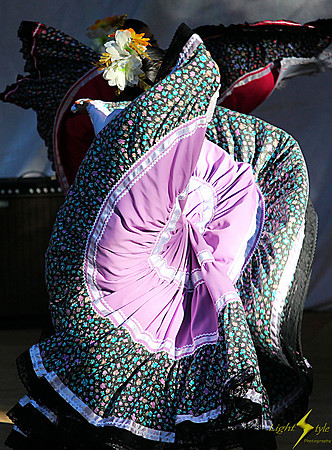 Nuiwarika Folk Dancer