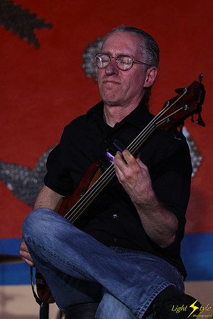 Michael Manring